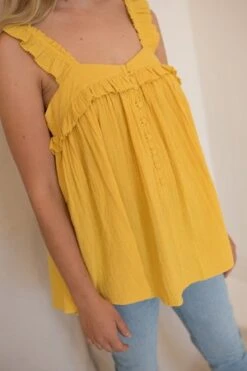 Apiece ApartEmile Top - Sun -ULLA JOHNSON Clothing Shop Apiece Apart Emile Top Sun 20191029205741