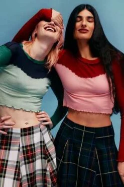 Eliza FaulknerBella Top - Green/Navy 9 Eliza FaulknerBella Top - Green/Navy -ULLA JOHNSON Clothing Shop Bella Top Green Navy 20230907160336 1