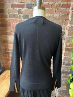 DMNGilda Sweater - Noir -ULLA JOHNSON Clothing Shop DMN Gilda Sweater Noir 20231031192635 2