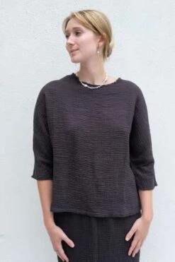 Black CraneDolman Top - Graphite