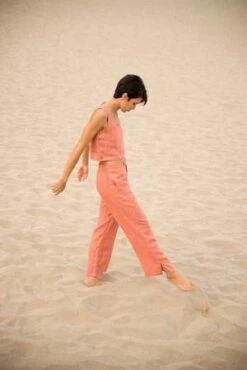 Clō StoriesCl Stories Doris Bio Organic Linen Pants - Gingham -ULLA JOHNSON Clothing Shop Doris Bio organic linen pants in gingham 20220711171112 2