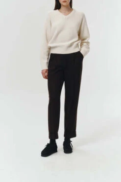 DunstMERINO WOOL V NECK SWEATER - Cream -ULLA JOHNSON Clothing Shop Dunst MERINO WOOL V NECK SWEATER Cream 20231028091650 1