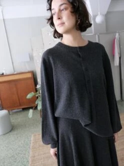 Extreme CashmereN280 BI SWEATER - Shadow -ULLA JOHNSON Clothing Shop EXTREME CASHMERE N 280 BI SWEATER IN SHADOW 20231027033941