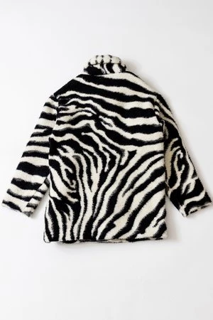 UnknownFleece Blanket Peacoat- Medium - Zebra 3 UnknownFleece Blanket Peacoat- Medium - Zebra - Image 2