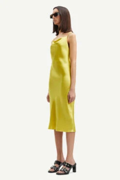 SAMSØE SAMSØE Samsøe & SamsøeFredericka Long Dress - Celery 9 SAMSØE SAMSØE Samsøe & SamsøeFredericka Long Dress - Celery -ULLA JOHNSON Clothing Shop Fredericka Long Dress Celery 20230809214253