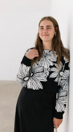 PromesaJuniper Sweater - Black/White