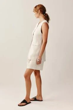 MARLELeo Vest - Cream 11 MARLELeo Vest - Cream -ULLA JOHNSON Clothing Shop MARLE Leo Vest Cream 20231028012745