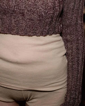 BaserangeMacau Crop Pullover - Burgundy Melange 6 BaserangeMacau Crop Pullover - Burgundy Melange - Image 4