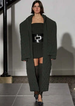 Paloma WoolOtter Long Padded Puffer - Khaki 21 Paloma WoolOtter Long Padded Puffer - Khaki -ULLA JOHNSON Clothing Shop Otter Long Padded Puffer Khaki 20231027201008