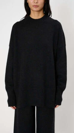 Lauren ManoogianOversize Crewneck Sweater - Black Melange -ULLA JOHNSON Clothing Shop Oversize Crewneck in Black Melange 20231025172646 1