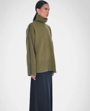 Paper LabelTurtleneck Sweater With Side Stripe - Moss Green 3 Paper LabelTurtleneck Sweater With Side Stripe - Moss Green
