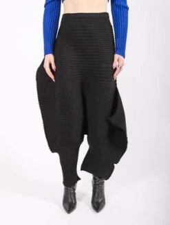 Issey MiyakeRectilinear Pants - Black -ULLA JOHNSON Clothing Shop Rectilinear Pants in Black by Issey Miyake 20231101144501