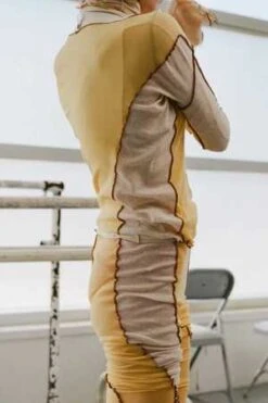 BaserangeSun Longsleeve - Undyed/Sun Yellow 9 BaserangeSun Longsleeve - Undyed/Sun Yellow -ULLA JOHNSON Clothing Shop Sun Longsleeve Undyed Sun Yellow 20230328005431 1