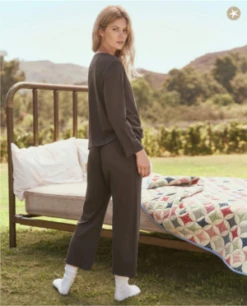 The Great.The Crop Sleep Henley - Washed Black -ULLA JOHNSON Clothing Shop The Great The Crop Sleep Henley Washed Black 20231102050725