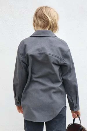 AniánThe Painters Coat - Wolf 7 AniánThe Painters Coat - Wolf - Image 5