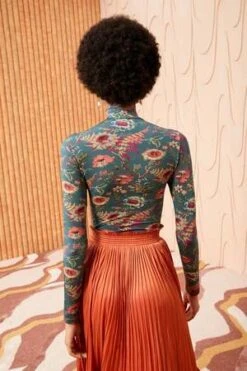 Ulla JohnsonAurelia Turtleneck - Larkspur -ULLA JOHNSON Clothing Shop Ulla Johnson Aurelia Turtleneck Larkspur 20231031183020 2